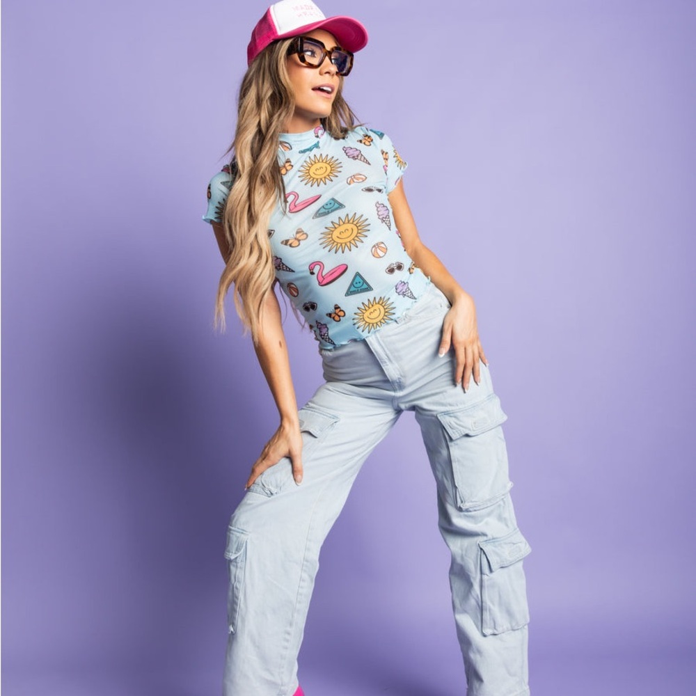 NWT WKND Chasers Mesh ‘Feels Like Summer’ Mock Neck Top